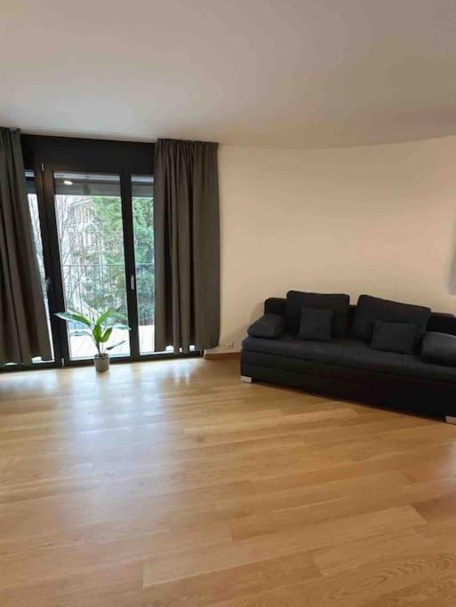 Apartmán Neubau In Zuerich Oerlikon Exteriér fotografie
